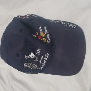 Walt Disney World Mickey Mouse Hat